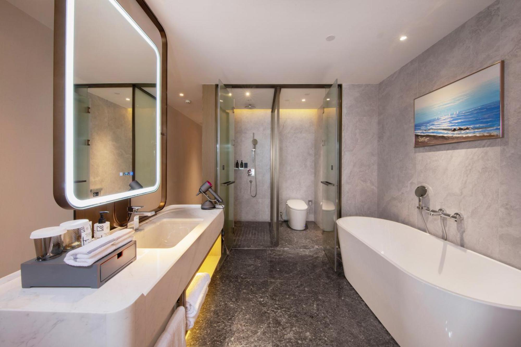 Urcove By Hyatt Shenzhen Luohu Hotel Exterior photo